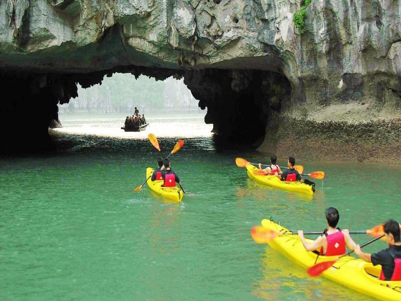 Cristina Diamond Cruise Hotel Hạ Long-öböl Kültér fotó
